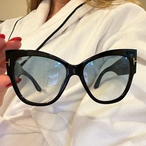 New Tom Ford sunglasses. Anoushka